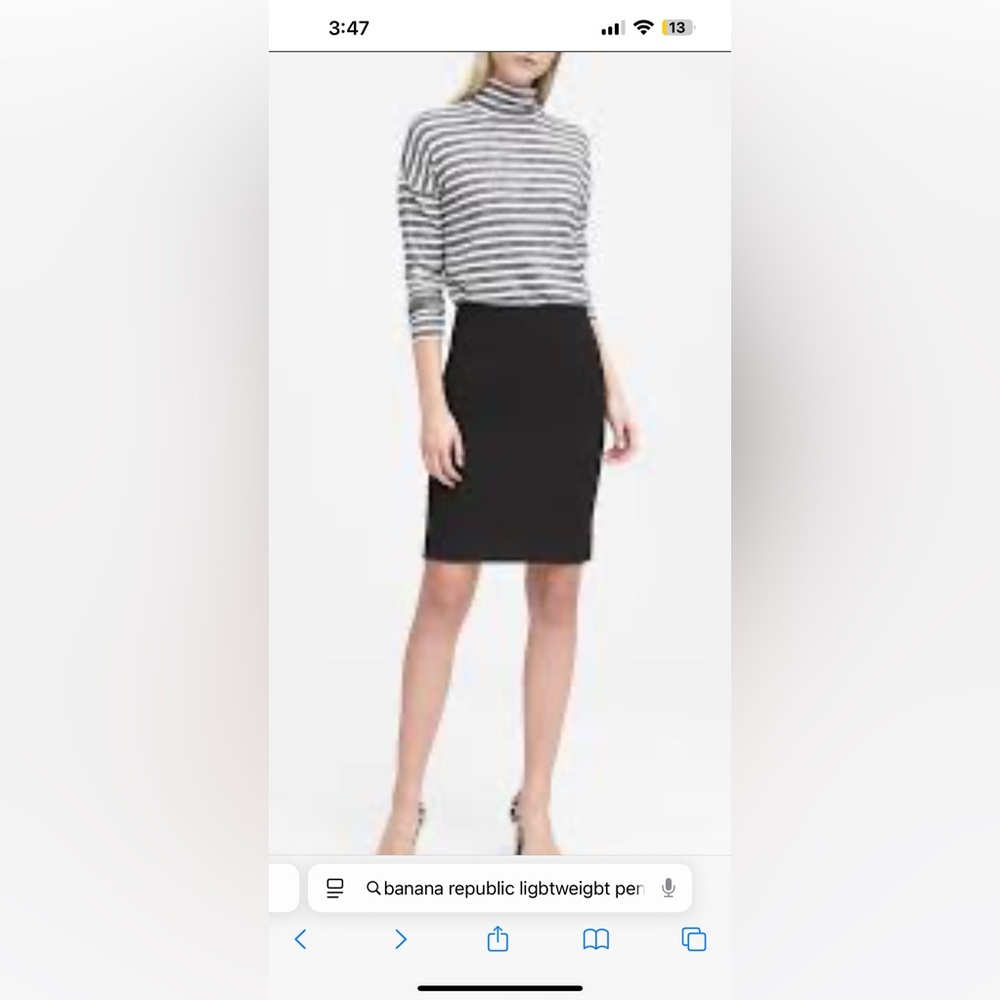 Banana Republic Lightweight Wool pencil skirt